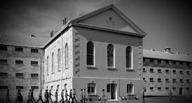 1280px-Fremantle_Prison_inmates_and_main_front_Iwel_jpeg_convert.jpg 1280px-Fremantle_Prison_inmates_and_main_front_Iwel_jpeg_convert.jpg
