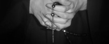 prayer_beads.jpeg prayer_beads.jpeg